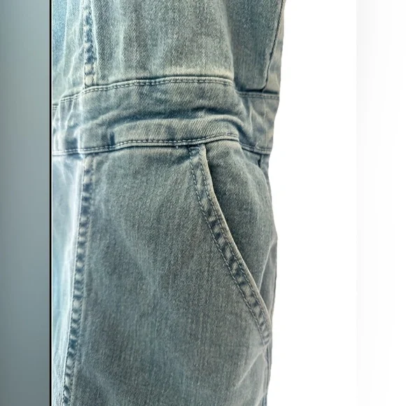 Ava & Viv Women's Denim Flare Jumpsuits Sleeveless Overalls Size 17 light No tag - Picture 7 of 15